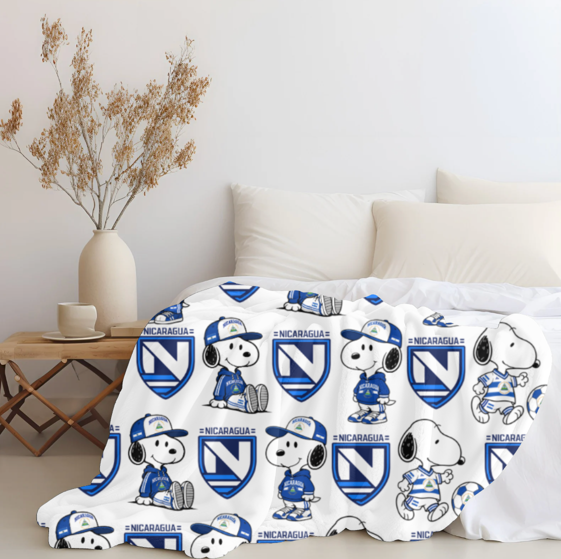 Snoopy x Nicaragua Plush Blanket