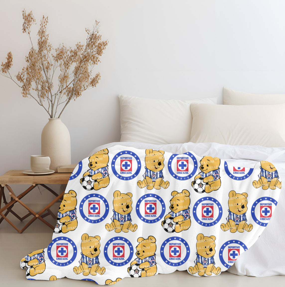 Pooh Cruz Azul Plush Blanket