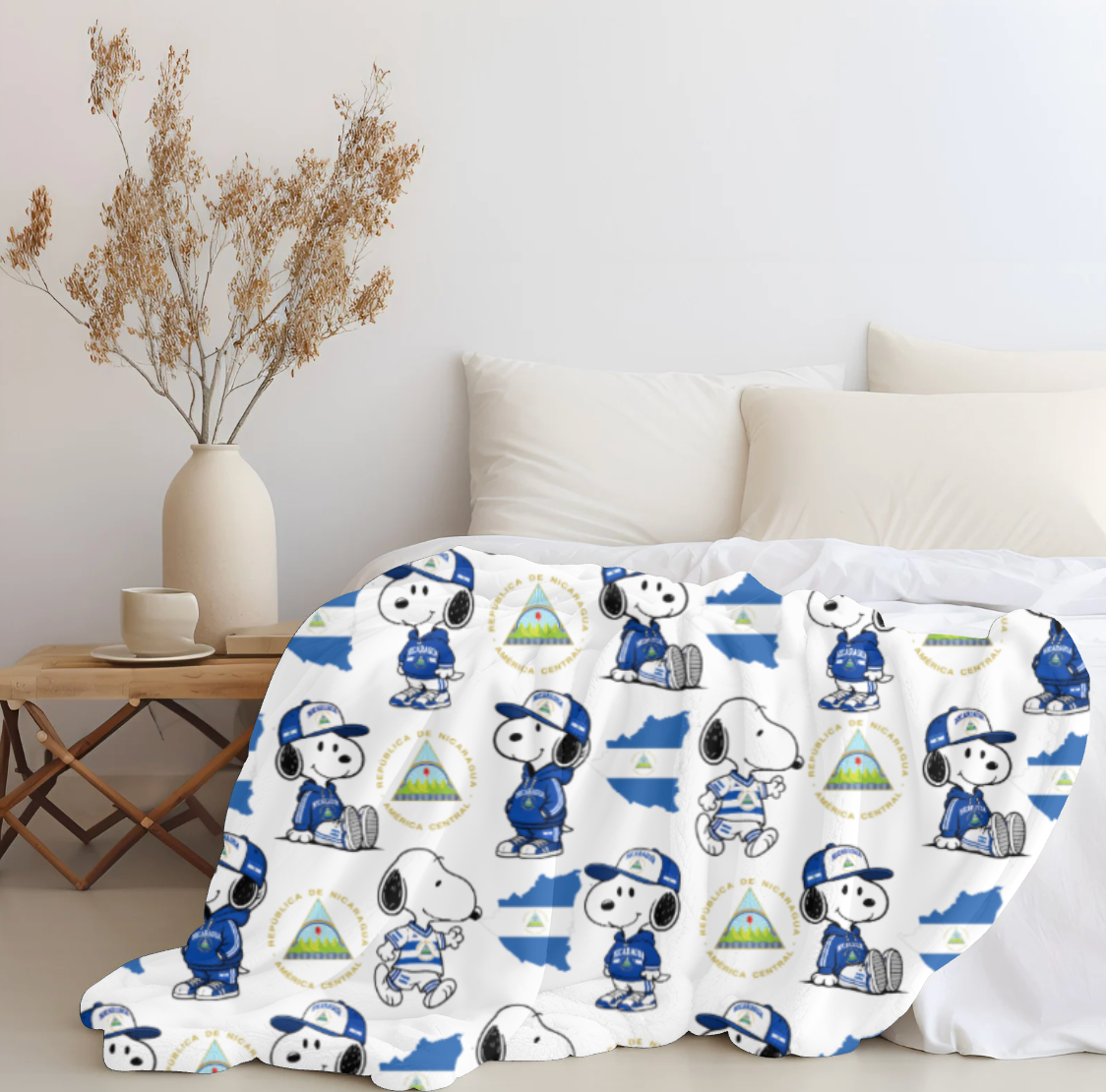Snoopy x Nicaragua Plush Blanket